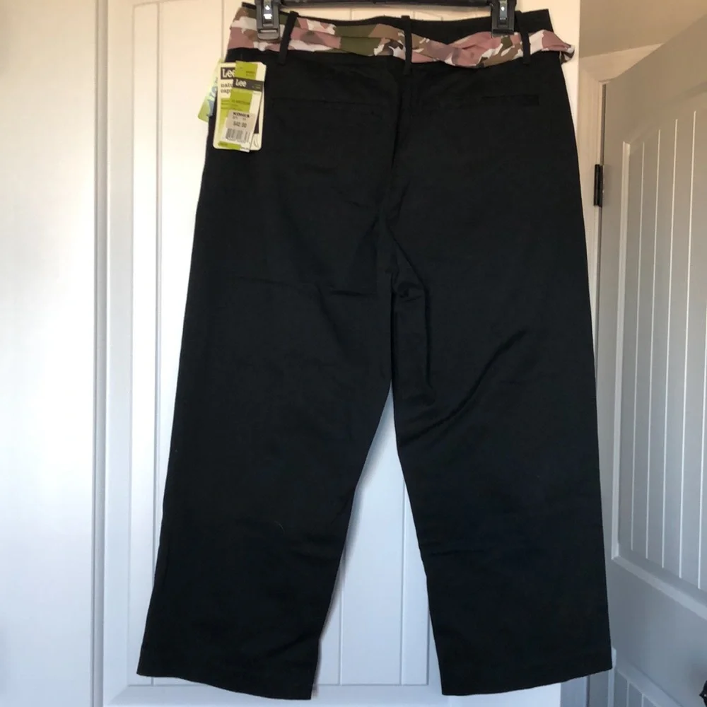 Lee Capri Pants Women's Size 10‎ Black Belt NWT